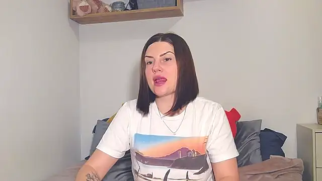 Snapshot of alisenties chatting on 01-19-25, 05:49 alisenties online show from 01-19-25, 05:49