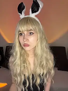 Charlotte Pretty online show from 07-14-26, 05:01