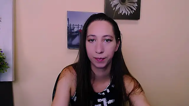 Snapshot of _Astraia_ chatting on 07-14-26, 06:29 Astraia online show from 07-14-26, 06:29