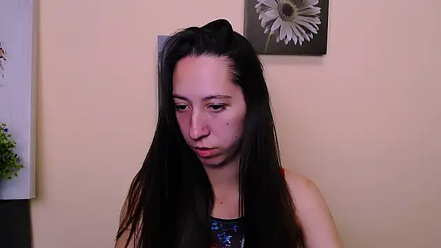 Snapshot of _Astraia_ chatting on 07-13-26, 07:51 Astraia online show from 07-13-26, 07:51