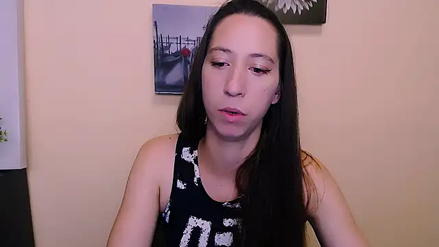 Snapshot of _Astraia_ chatting on 07-14-26, 10:43 Astraia online show from 07-14-26, 10:43
