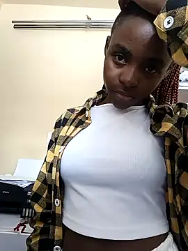 Snapshot of kemmy_sweet chatting on 07-13-26, 01:10 kemmy sweet online show from 07-13-26, 01:10