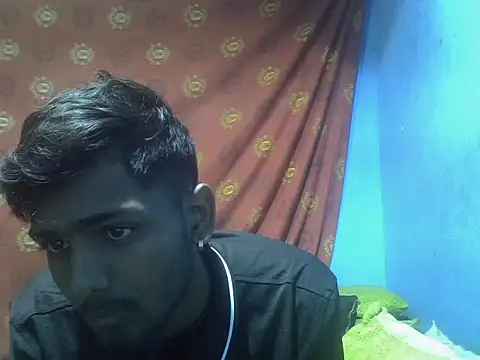 Snapshot of Mrsmiles001 chatting on 08-03-26, 05:41 Mrsmiles001 online show from 08-03-26, 05:41