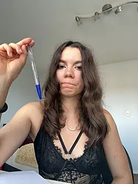 Snapshot of AlexisWinters chatting on 07-17-26, 10:29 AlexisWinters online show from 07-17-26, 10:29