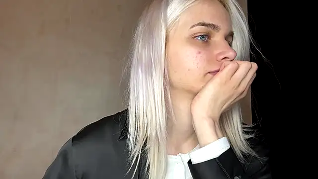 Snapshot of CaliScott_ chatting on 07-17-26, 09:06 CaliScott online show from 07-17-26, 09:06