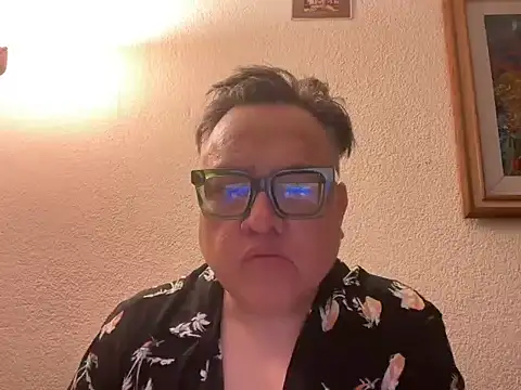 PROELIUM1977 online show from 07-17-26, 04:32
