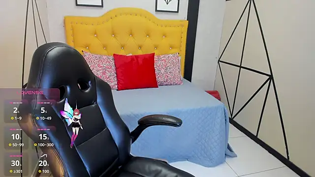 Ashly Saenz  online show from 07-16-26, 05:10