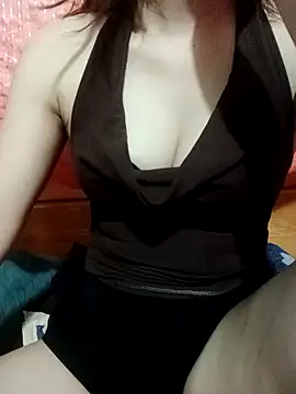 Snapshot of NgocNgoc999 chatting on 07-15-26, 05:03 NgocNgoc999 online show from 07-15-26, 05:03