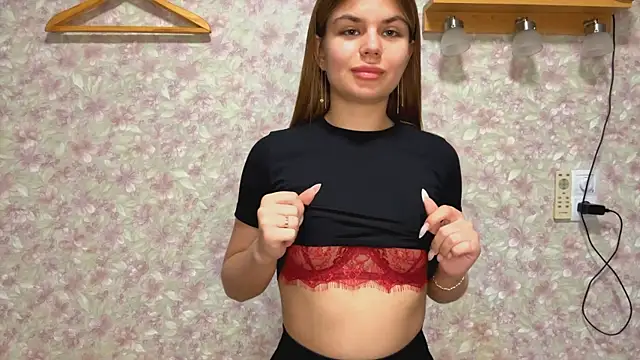 Snapshot of MillaBabe chatting on 07-19-26, 12:24 MillaBabe online show from 07-19-26, 12:24