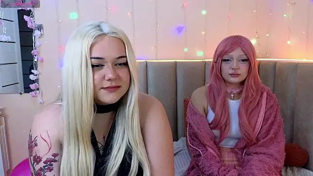 Mona Dream online show from 07-15-26, 07:04