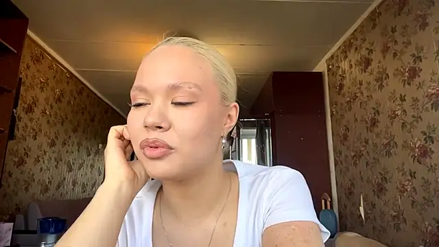PeggieGrosjean online show from 07-15-26, 11:06