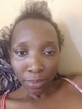 Snapshot of mysticcoco chatting on 07-17-26, 07:00 mysticcoco online show from 07-17-26, 07:00