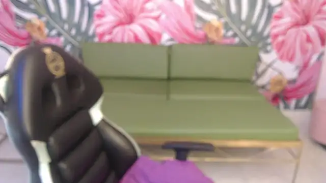 Snapshot of Rebeca_dreams chatting on 07-16-26, 08:28 Rebeca dreams online show from 07-16-26, 08:28