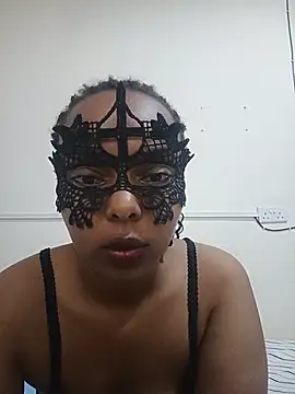 Snapshot of Mask_beauty chatting on 07-16-26, 05:59 Mask beauty online show from 07-16-26, 05:59