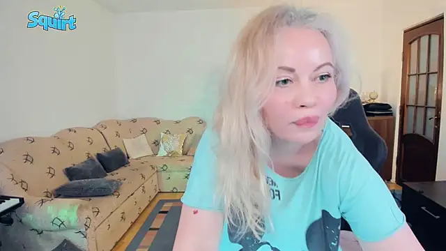 WhitneyLynn online show from 03-15-25, 06:36