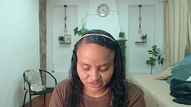 Snapshot of Margaret_Hall chatting on 07-16-26, 02:03 Margaret Hall online show from 07-16-26, 02:03