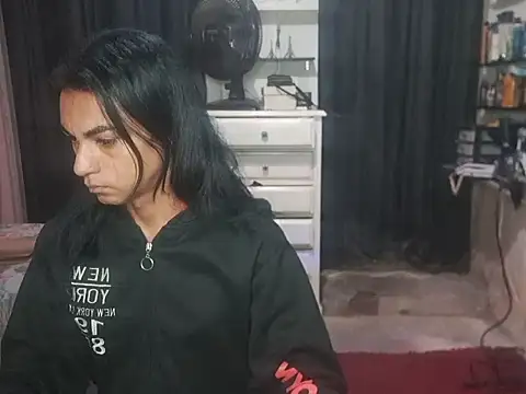 Snapshot of Aryannagutierrez chatting on 07-15-26, 12:50 Aryannagutierrez online show from 07-15-26, 12:50