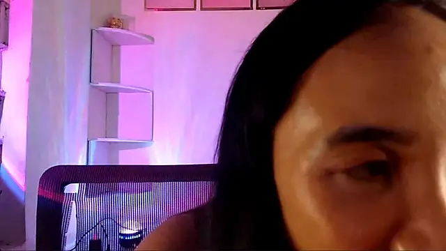Angela quen online show from 07-15-26, 11:50