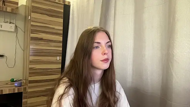 Clara kitty online show from 07-16-26, 06:21