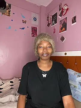 Snapshot of Courtney_devon chatting on 07-17-26, 02:47 Courtney devon online show from 07-17-26, 02:47