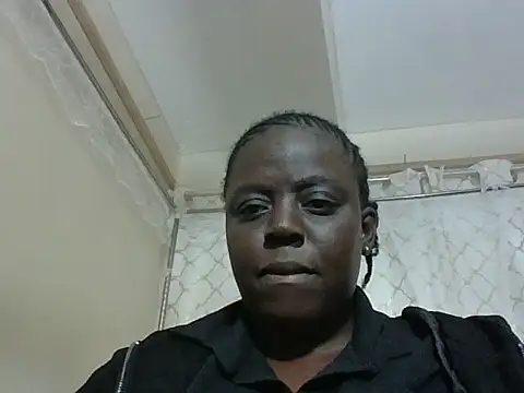 Snapshot of Tess_mbilia chatting on 07-15-26, 09:11 Tess mbilia online show from 07-15-26, 09:11