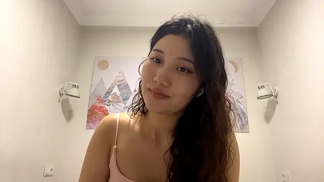 Snapshot of ReneeWagner chatting on 07-19-26, 01:19 ReneeWagner online show from 07-19-26, 01:19