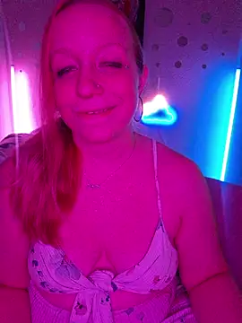 Snapshot of XxMs_StarzxX chatting on 06-16-26, 02:22 XxMs StarzxX online show from 06-16-26, 02:22