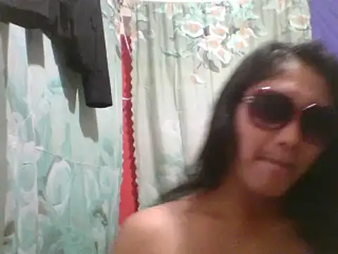 Snapshot of mechille chatting on 07-17-26, 09:50 mechille online show from 07-17-26, 09:50