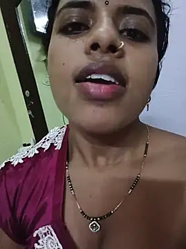 DesiCutie01 online show from 07-17-26, 12:35