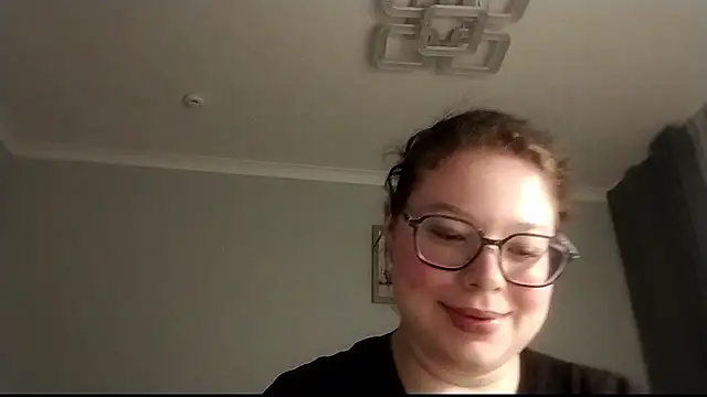 Snapshot of MulaVixen chatting on 07-19-26, 07:10 MulaVixen online show from 07-19-26, 07:10