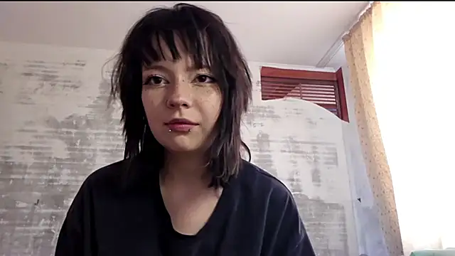 YunLettinga online show from 07-30-26, 10:36