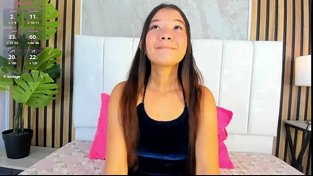 Snapshot of Amelie_12 chatting on 07-19-26, 03:59 Amelie 12 online show from 07-19-26, 03:59