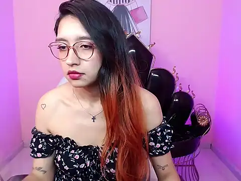Nahomi xxx online show from 07-17-26, 04:21