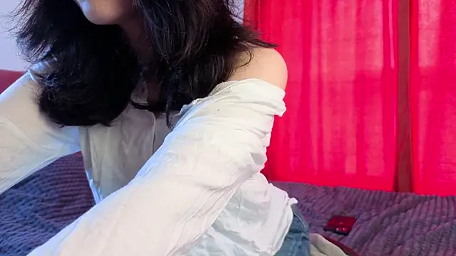 Mira Rin online show from 07-27-26, 08:54