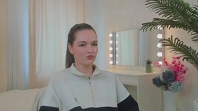 Snapshot of AngelitaWaddups chatting on 07-18-26, 01:41 AngelitaWaddups online show from 07-18-26, 01:41