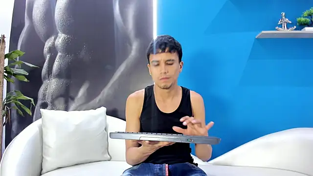 Snapshot of Nixen_Casillas chatting on 07-18-26, 11:35 Nixen Casillas online show from 07-18-26, 11:35