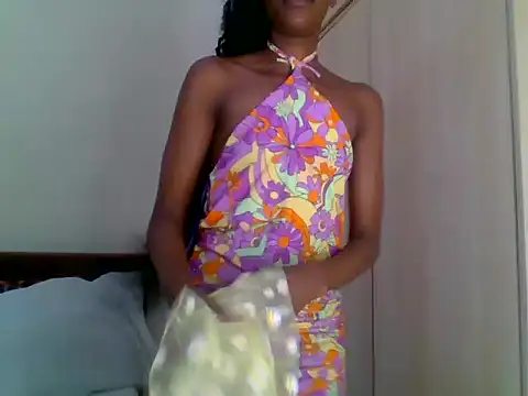 Snapshot of firstlady-queen chatting on 07-21-26, 06:37 firstlady-queen online show from 07-21-26, 06:37