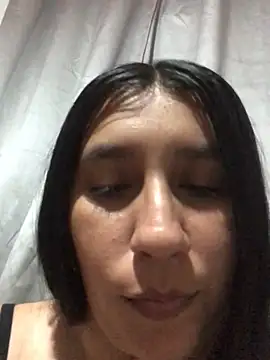 Snapshot of Foxy_April chatting on 07-18-26, 01:36 Foxy April online show from 07-18-26, 01:36