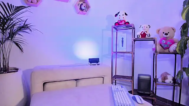 kitsune Kass online show from 07-24-26, 06:42