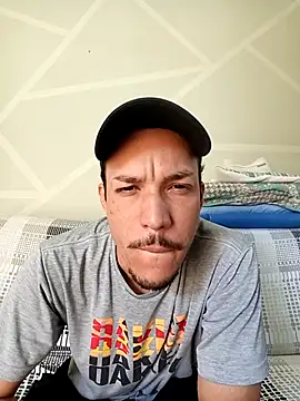 Snapshot of WillemPine chatting on 07-21-26, 02:51 WillemPine online show from 07-21-26, 02:51