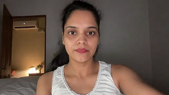 Snapshot of surili-294 chatting on 07-19-26, 03:15 surili-294 online show from 07-19-26, 03:15