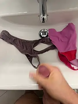 swissboy22 online show from 02-01-26, 09:51