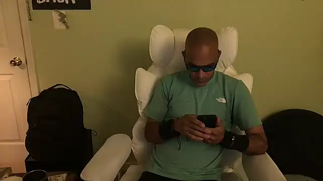 Snapshot of Roman_Sebastian chatting on 07-20-26, 01:46 Roman Sebastian online show from 07-20-26, 01:46