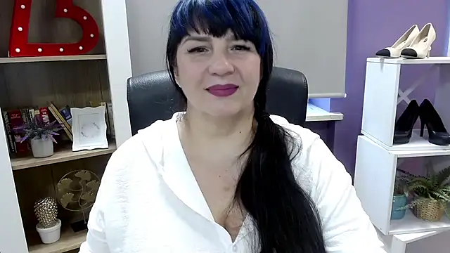 Snapshot of velvet_gloria chatting on 07-21-26, 06:15 velvet gloria online show from 07-21-26, 06:15