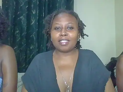 Snapshot of pinkfantsy chatting on 07-20-26, 08:33 pinkfantsy online show from 07-20-26, 08:33