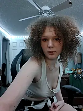 MaddieBoo1 online show from 07-22-26, 03:08