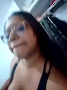 Snapshot of Princess_2002 chatting on 07-21-26, 10:00 Princess 2002 online show from 07-21-26, 10:00