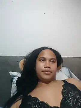 Snapshot of Nathalie_25 chatting on 07-24-26, 04:19 Nathalie 25 online show from 07-24-26, 04:19