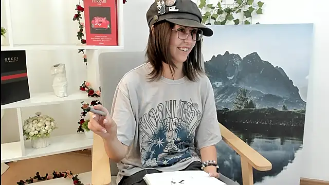 ZoilaSydnes online show from 07-24-26, 04:41