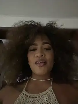 Snapshot of riri_brunnete chatting on 02-21-26, 04:14 riri brunnete online show from 02-21-26, 04:14